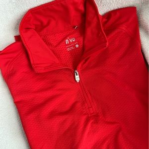 NWOT Nivo Golf Long-sleeve Top